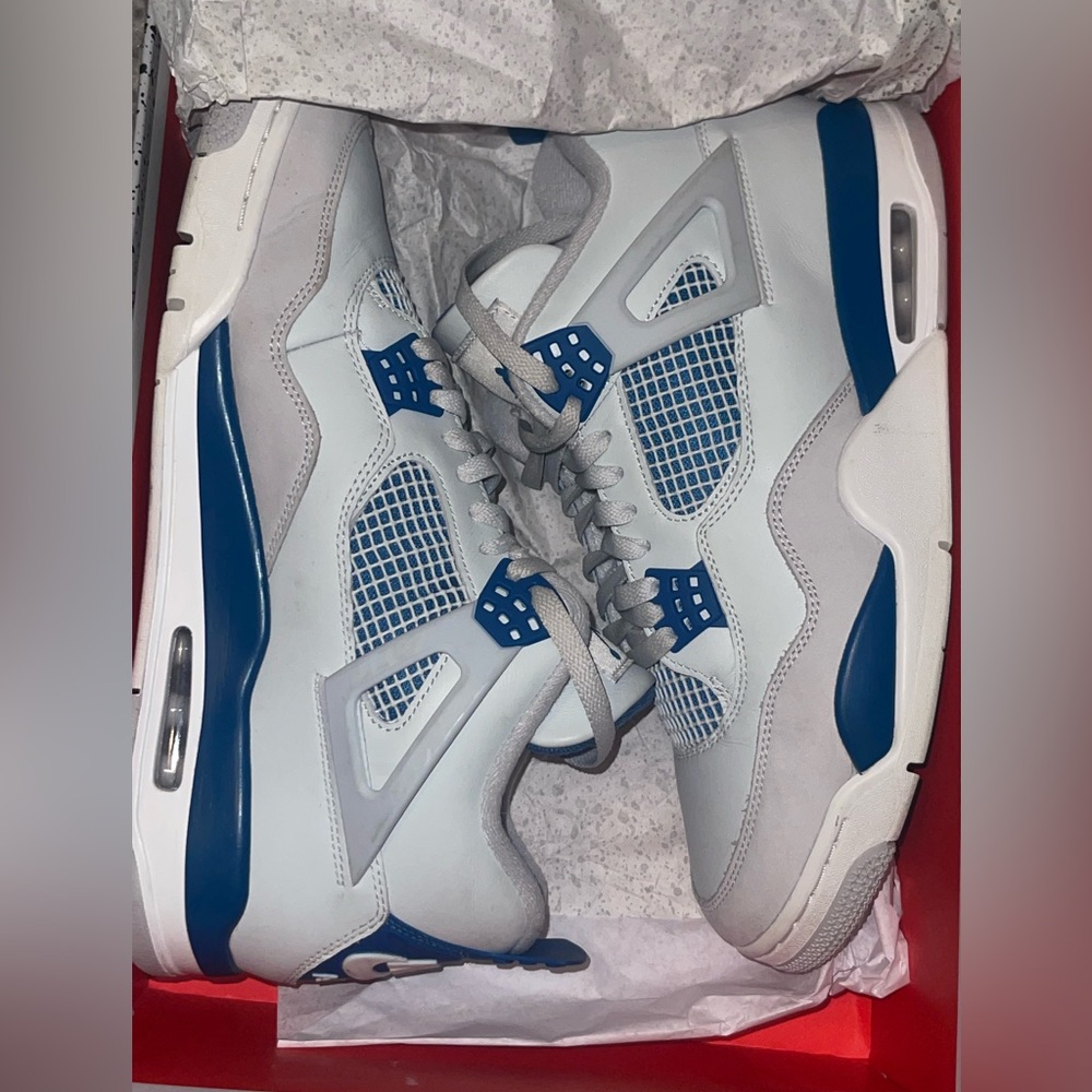 Air Jordan 4 Retro 'Military Blue'